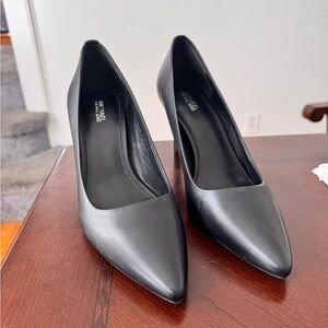 Michael Kors Alina Flex Pump